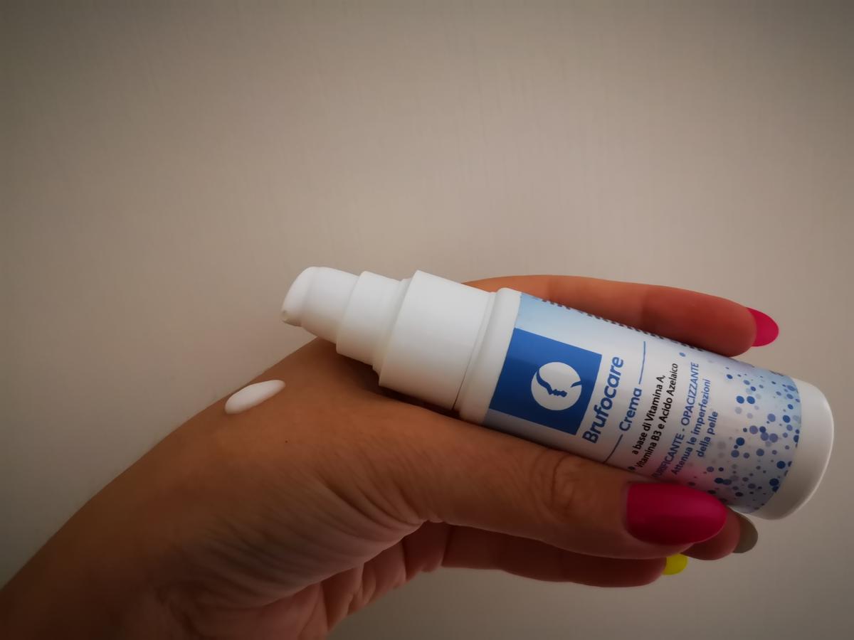 BRUFOCARE – Crema anti brufoli e punti neri con acido salicilico e vitamine - Bioniva